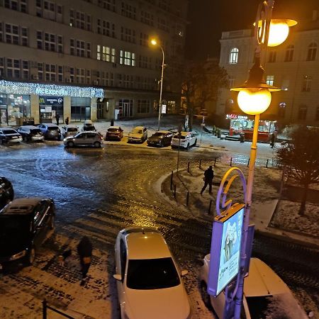 Апартаменти Трехкімнатні В Самому Центрі Для 6-Х Leópolis Exterior foto